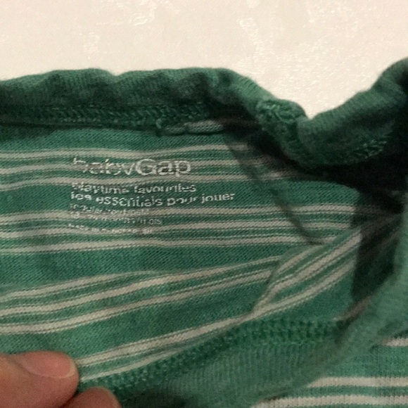 Baby Gap shirt - Picture 2 of 2